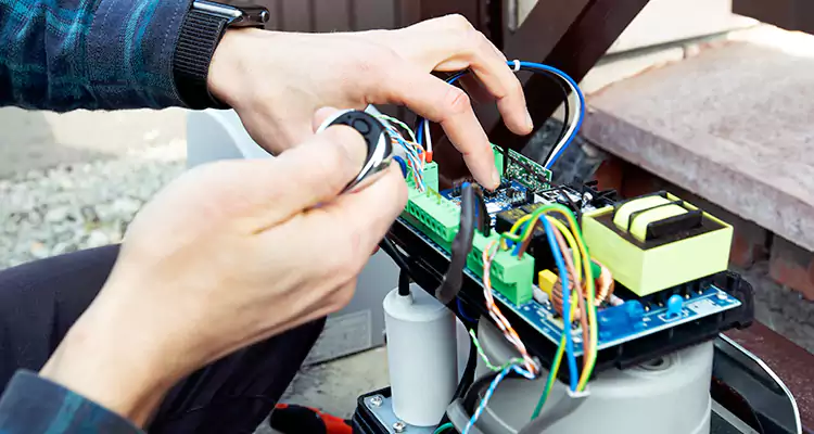 Automatic Driveway Gate Repair in Royal Palm Beach, FL