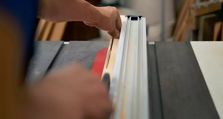 Bifold Door Seal Repair in Royal Palm Beach, FL