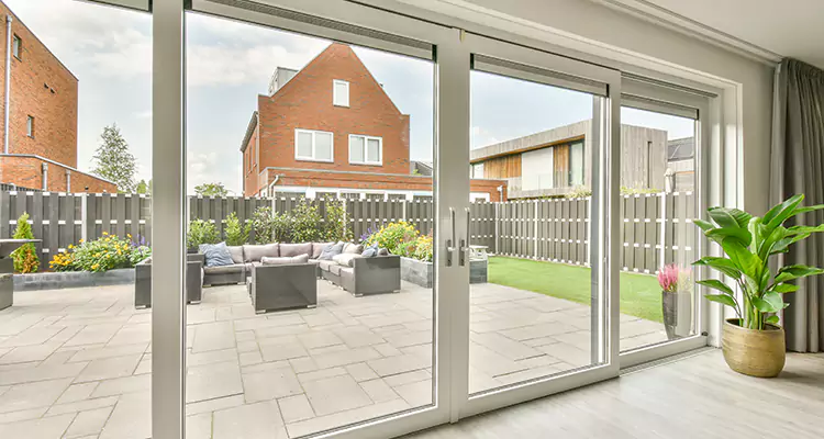 Best Sliding Screen Door Replacement Company in Royal Palm Beach, FL