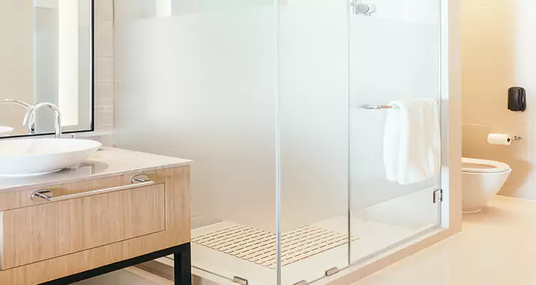 Expert Shower Door Fix and Repair in Royal Palm Beach, FL